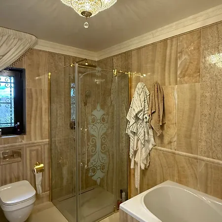 Lily Rose Bed & Breakfast